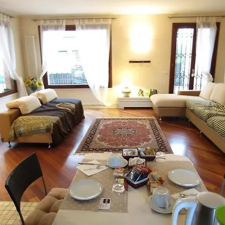 B&B Valy Marignano 산 조반니 마리그나노